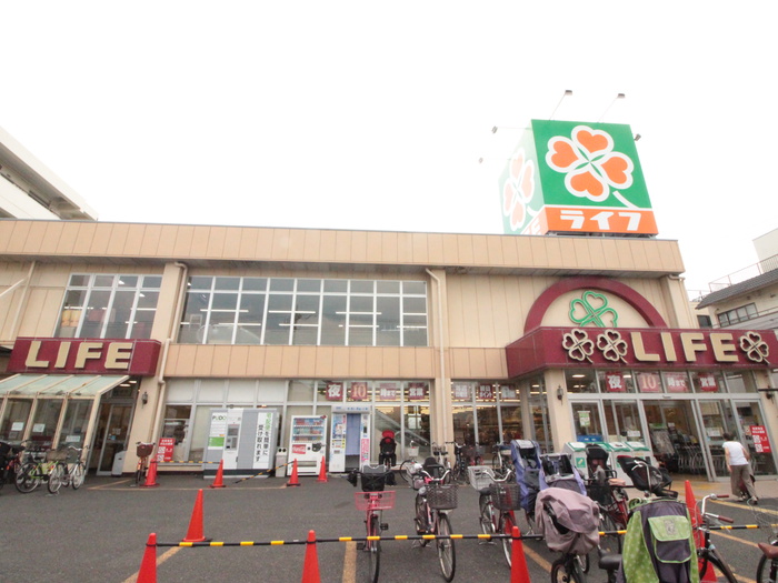 スーパー　ライフ（スーパー）まで682m