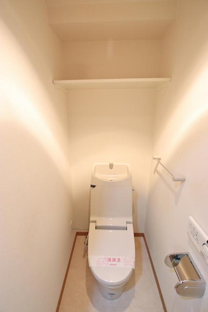 トイレ　★おしり快適、洗浄便座★　※別室参考写真