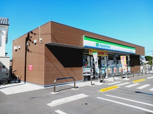 コンビニ　ファミリーマート立花２丁目店様（コンビニ）まで350m