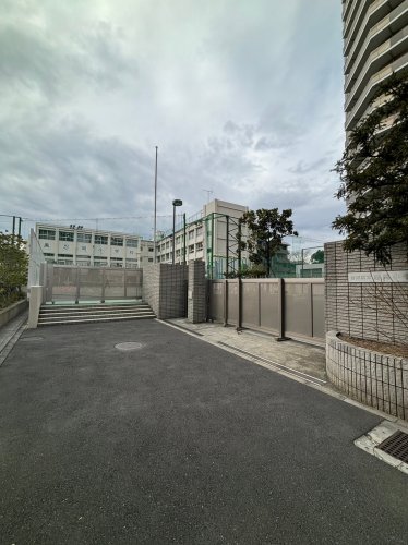 小学校　台東区立忍岡小学校（小学校）まで1461m