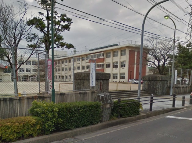 小学校　雲仙市立愛野小学校（小学校）まで380m
