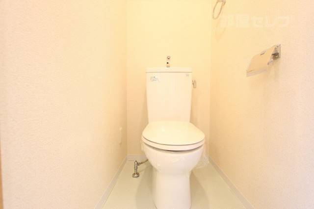 プレサンス名古屋駅前のトイレ写真