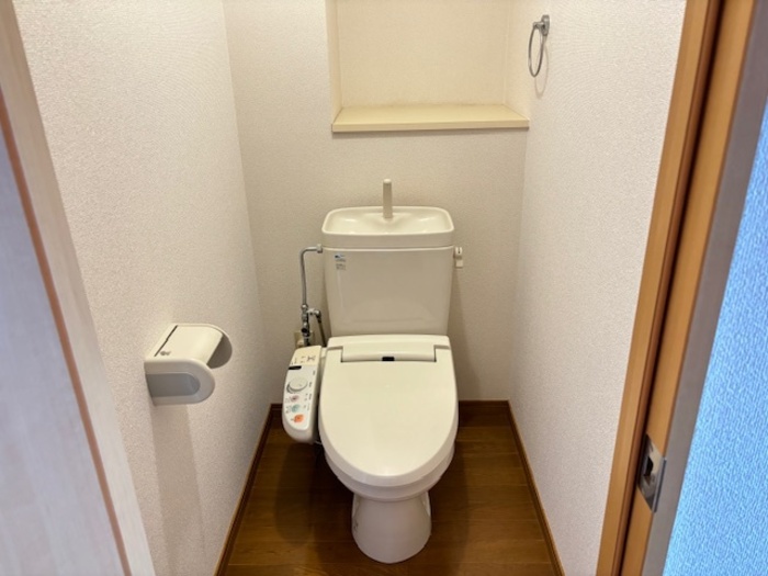 トイレ　トイレもきれいです