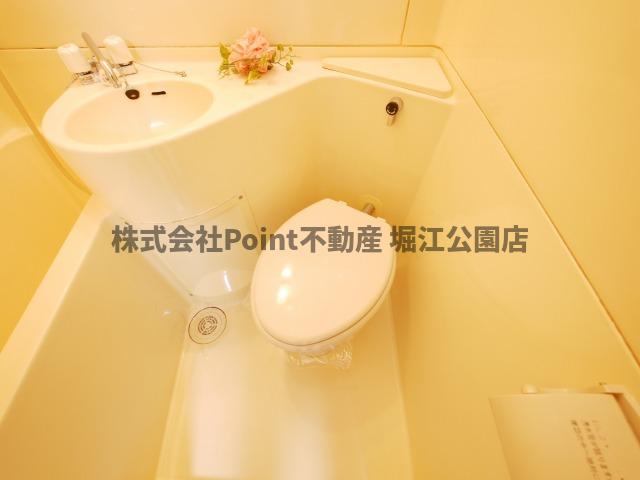 地下鉄千日前線 阿波座駅 徒歩6分 6階建 築42年のトイレ写真