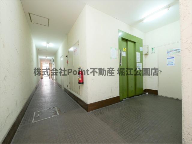 地下鉄千日前線 阿波座駅 徒歩6分 6階建 築42年の外観写真