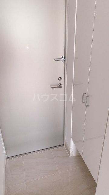 京急本線 子安駅 徒歩5分 7階建 築6年の玄関写真