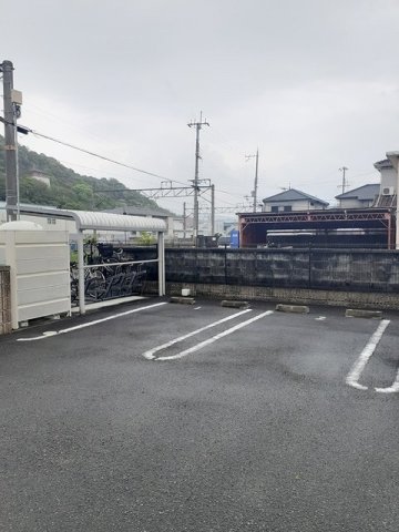 駐車場　車をお持ちの方に嬉しい駐車場付きの物件です