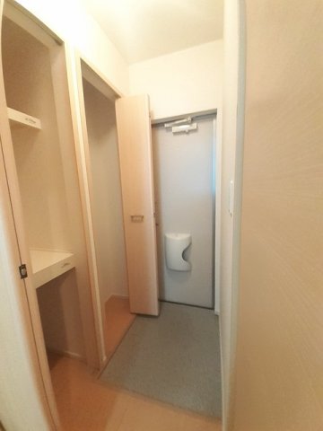 玄関　明るい玄関です
