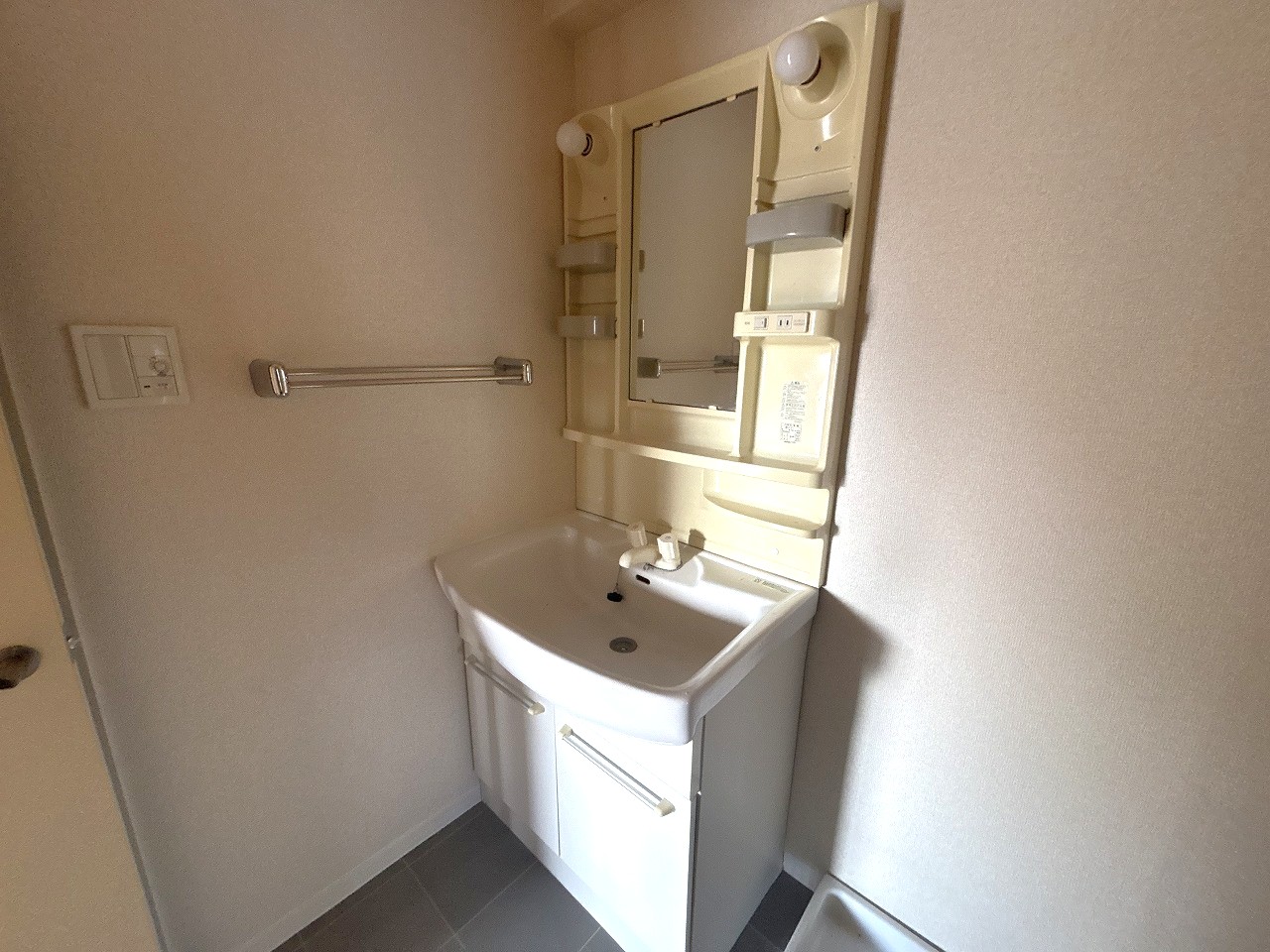 洗面設備　別部屋参考写真