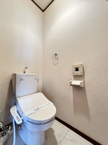 トイレ　落ち着いた空間です