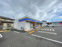 コンビニ　ローソン豊山町伊勢山店（コンビニ）まで741m