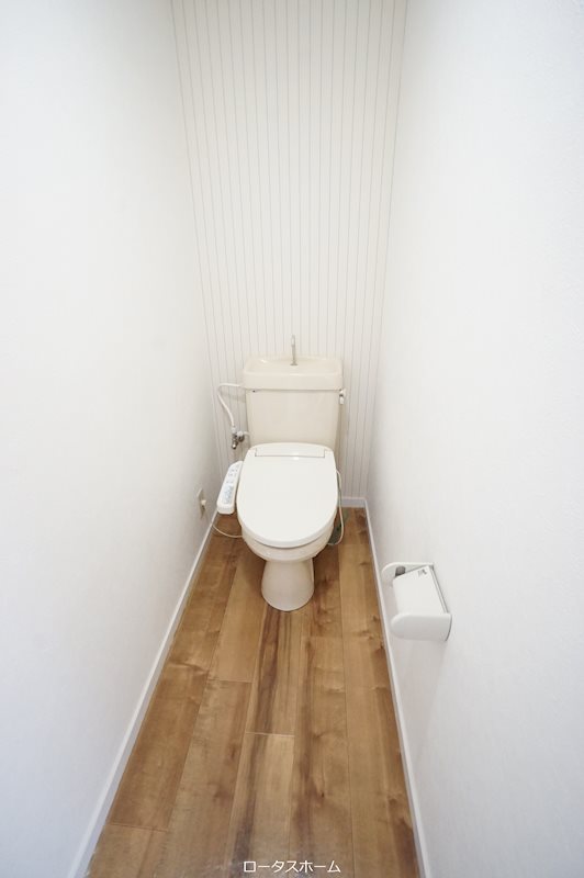 デビュース隼人のトイレ写真