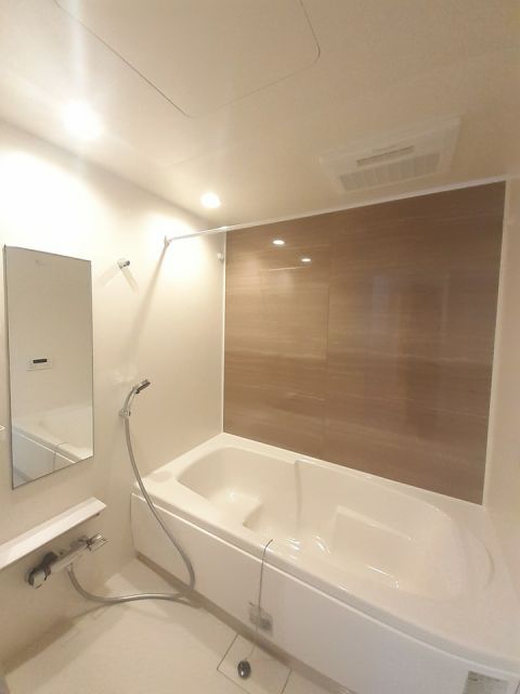 ラシャス Iの風呂写真