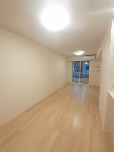 ラシャス Iの居間写真