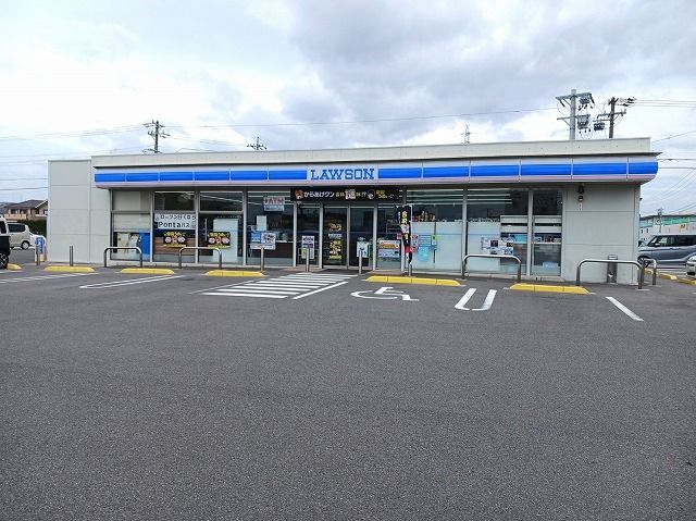 コンビニ　ローソン北方高屋店（コンビニ）まで400m