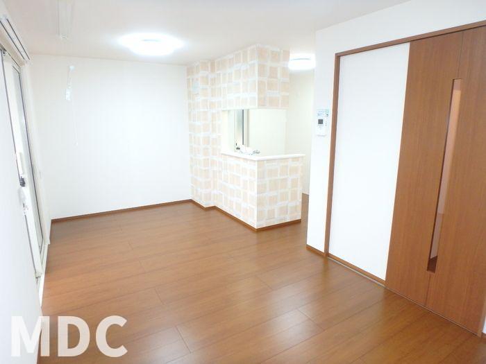 ＪＲ鳴門線 鳴門駅 徒歩20分 2階建 築14年の居間写真