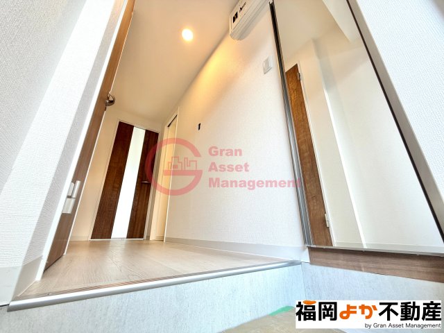 玄関　【福岡よか不動産】ゆったりとした玄関です