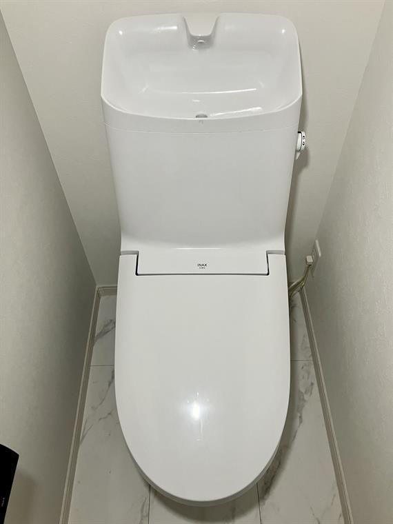 京成押上線 京成曳舟駅 徒歩7分 3階建 築1年のトイレ写真