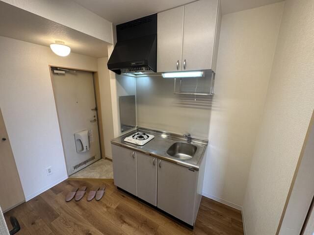 キッチン　コンパクトなキッチンで掃除もラクラク
