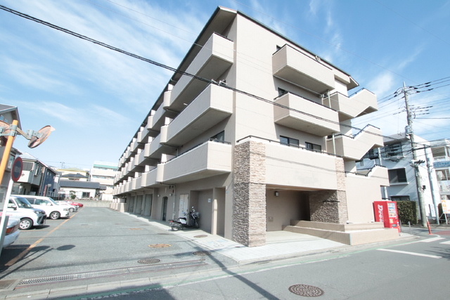 建物外観　急行停車駅『ふじみ野駅』徒歩１４分の３ＬＤＫマンション
