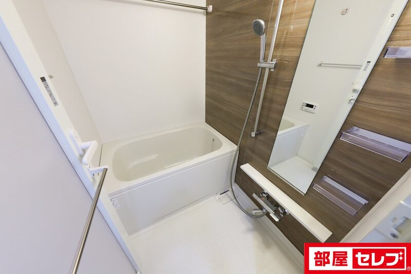プロセルム上坂の風呂写真