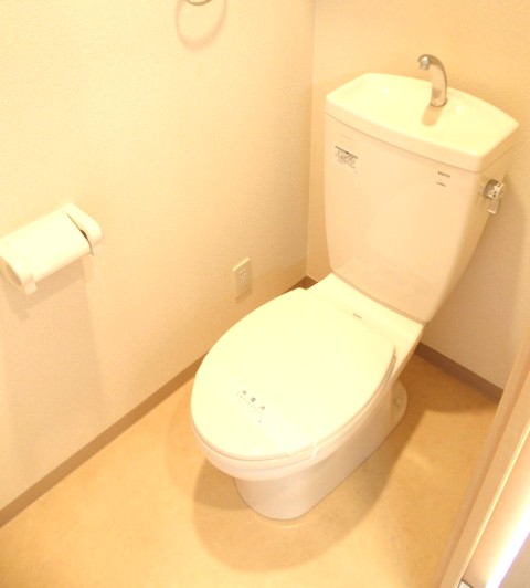 トイレ　別部屋参考写真