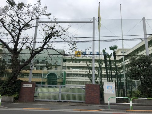 中学校　成立学園　中学校　高等学校（中学校）まで690m
