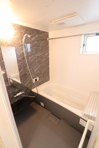 バス・シャワールーム　※同タイプ部屋の写真です。