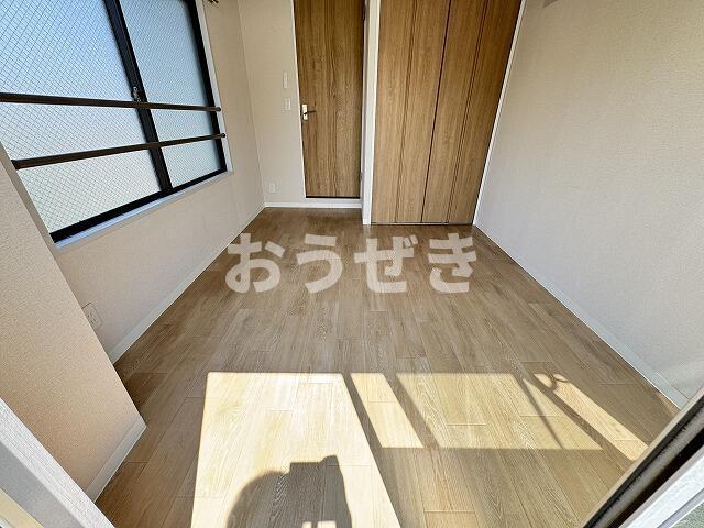 居室・リビング　※別部屋参考写真です