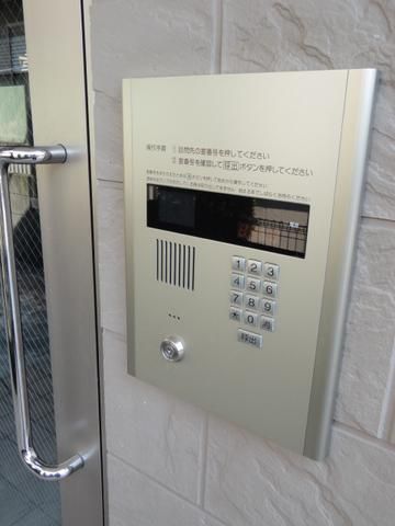 エントランス　★オートロック★