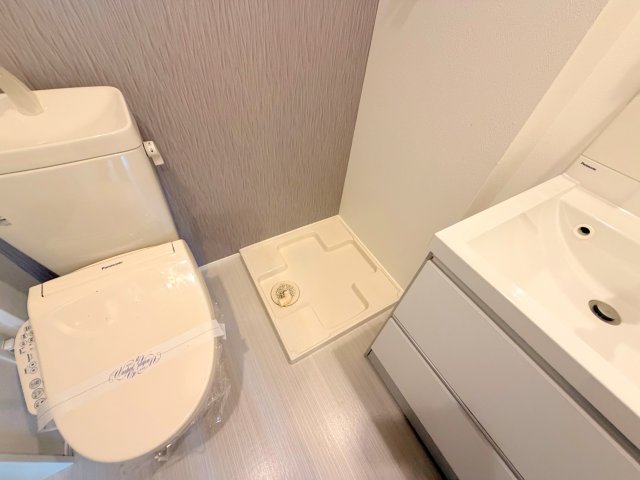 その他設備　室内に洗濯機置場があれば雨の日でも濡れる心配がございませんね