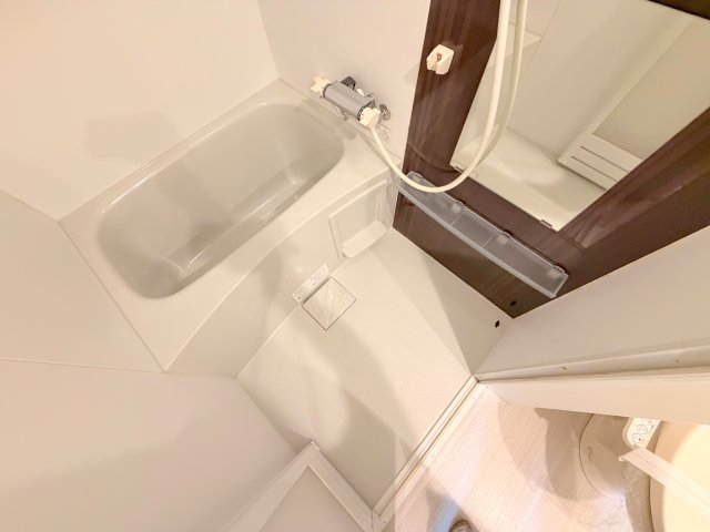 バス・シャワールーム　ゆったりと入るなら、お風呂とトイレとは別々が嬉しいですよね。