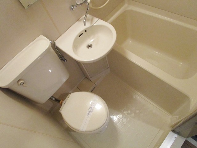 第2アヴィタシオンARAGANEのトイレ写真