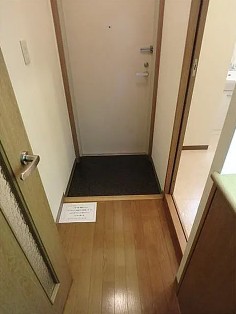 玄関　玄関は