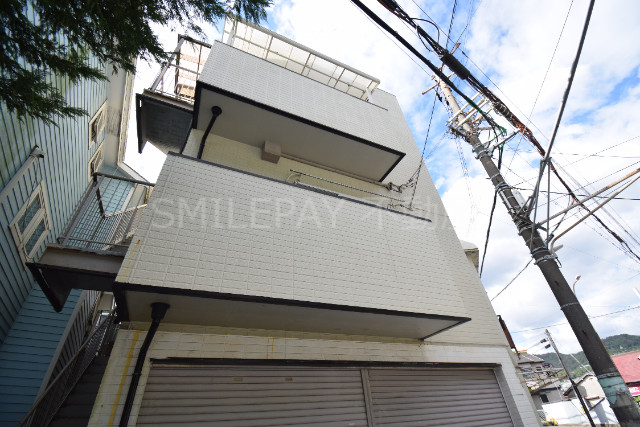 神戸市長田区丸山町のマンションの建物外観