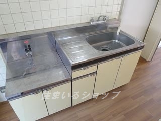 キッチン　２口ガスコンロ設置可能
