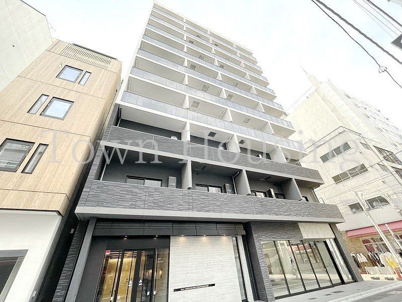 中央区日本橋横山町のマンションの建物外観