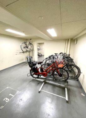 駐車場　駐輪場
