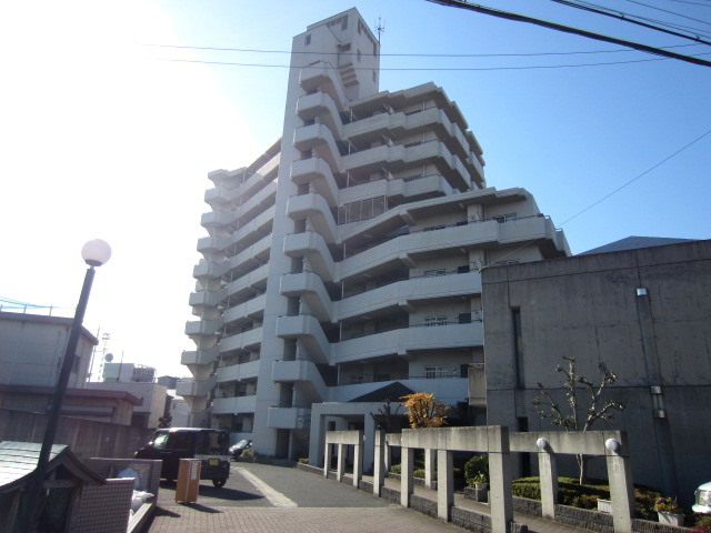 岸和田市野田町のマンションの建物外観