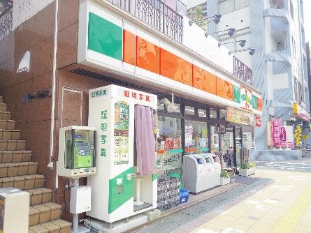 【所沢市北所沢町のマンションのコンビニ】