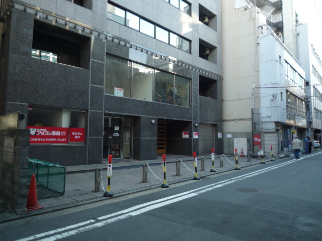 横浜市神奈川区鶴屋町のマンションの建物外観