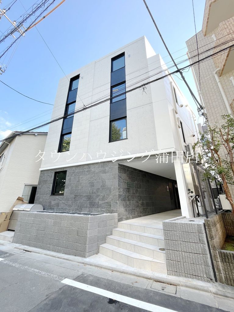 【品川区西大井のマンションの建物外観】