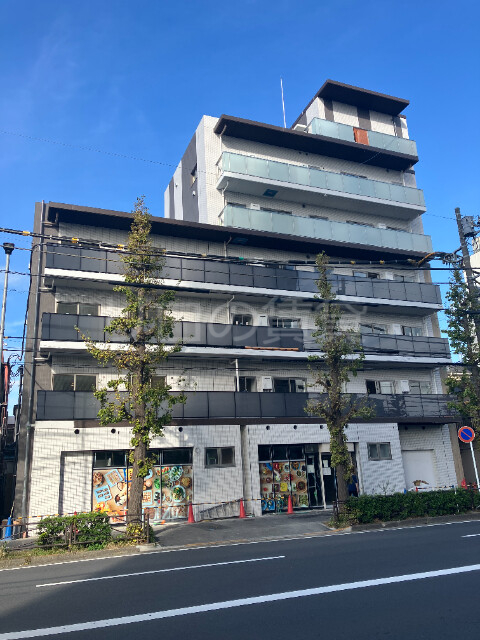 【YAMAICHI　LIVINGの建物外観】