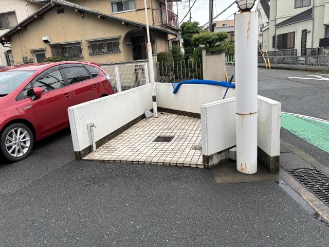 その他　ゴミ捨て場（その他）まで15m