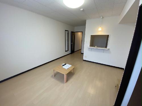 居室・リビング　設備・仕様は号室により異なる為、現況を優先致します。