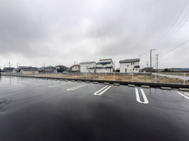 【南相馬市原町区大木戸のアパートの駐車場】