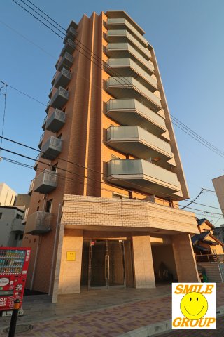 船橋市本町のマンションの建物外観