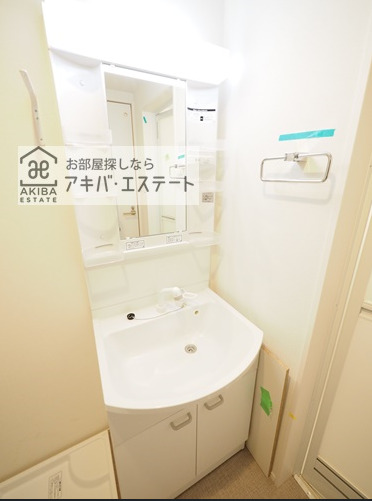 洗面設備　同一仕様写真