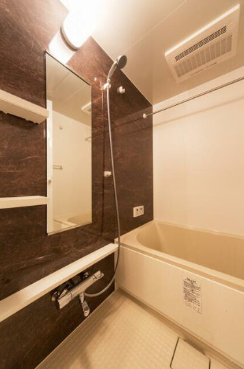 バス・シャワールーム　お風呂です
