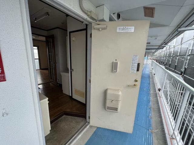 エントランス　駐車場